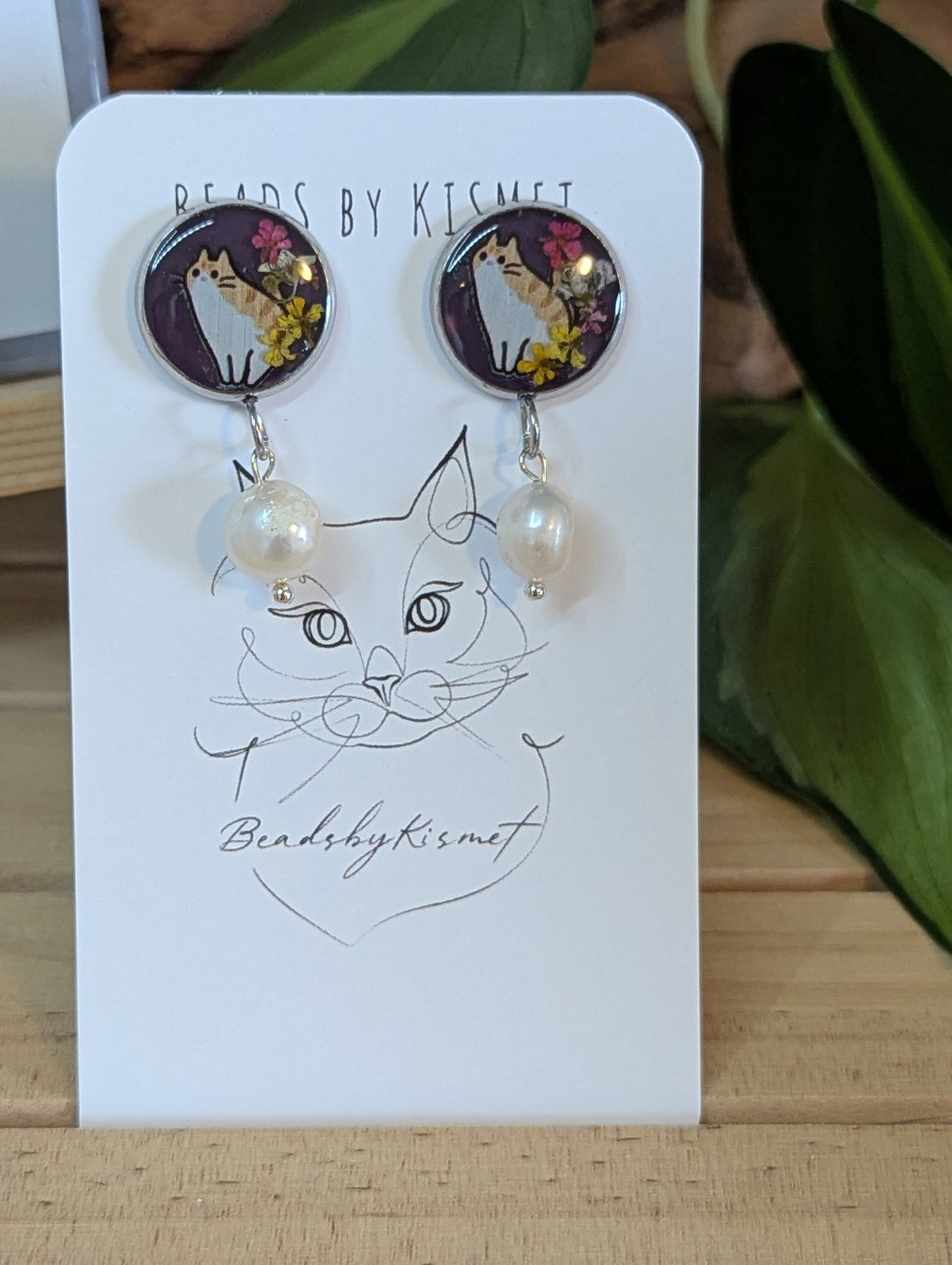 Garden Cat with Freshwater Pearls - Silver 🩶